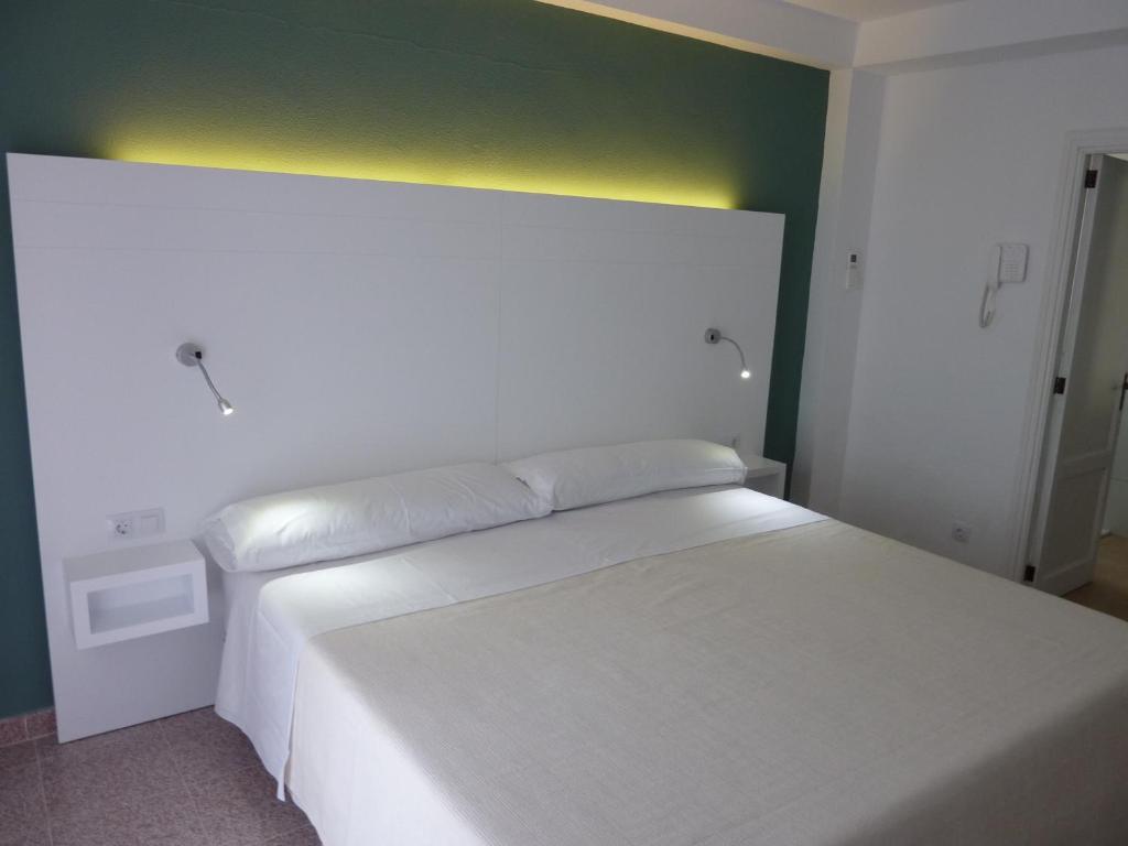 Hotel Sa Roqueta Can Picafort Adults Only Rom bilde